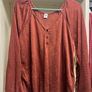 Old Navy long sleeve top Size M